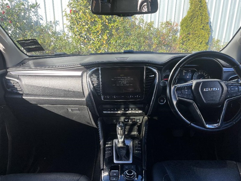 2022 Isuzu MU-X