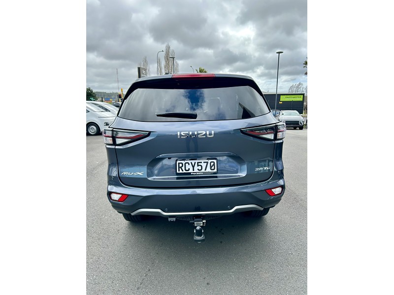 2022 Isuzu MU-X