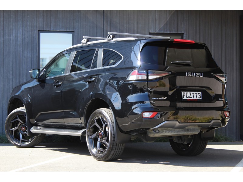 2022 Isuzu MU-X