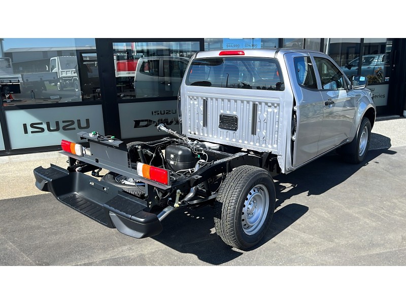 2025 Isuzu D-Max