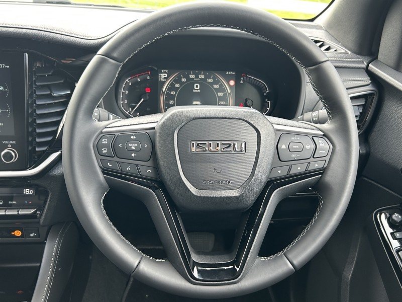 2025 Isuzu MU-X