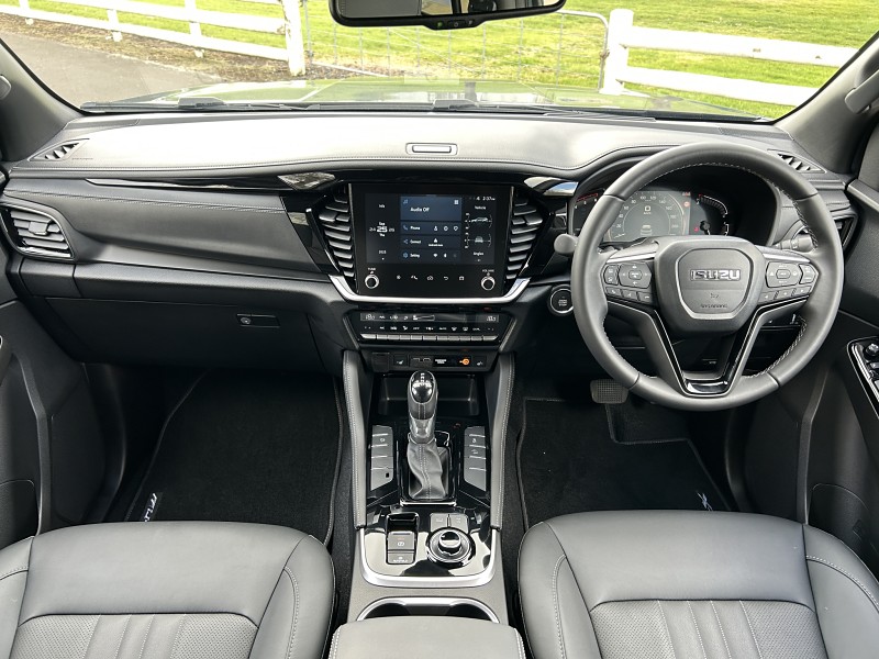 2025 Isuzu MU-X