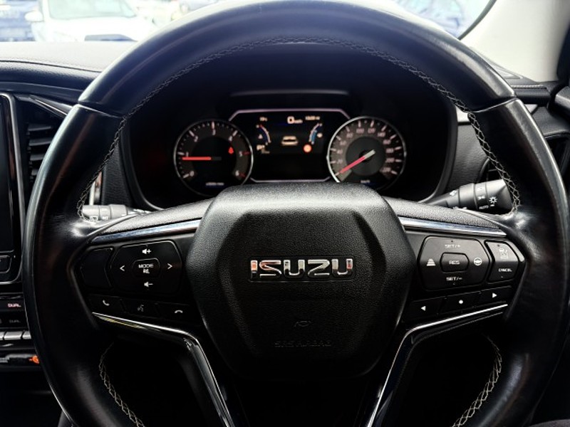 2022 Isuzu MU-X