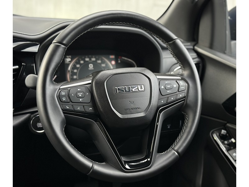 2025 Isuzu MU-X