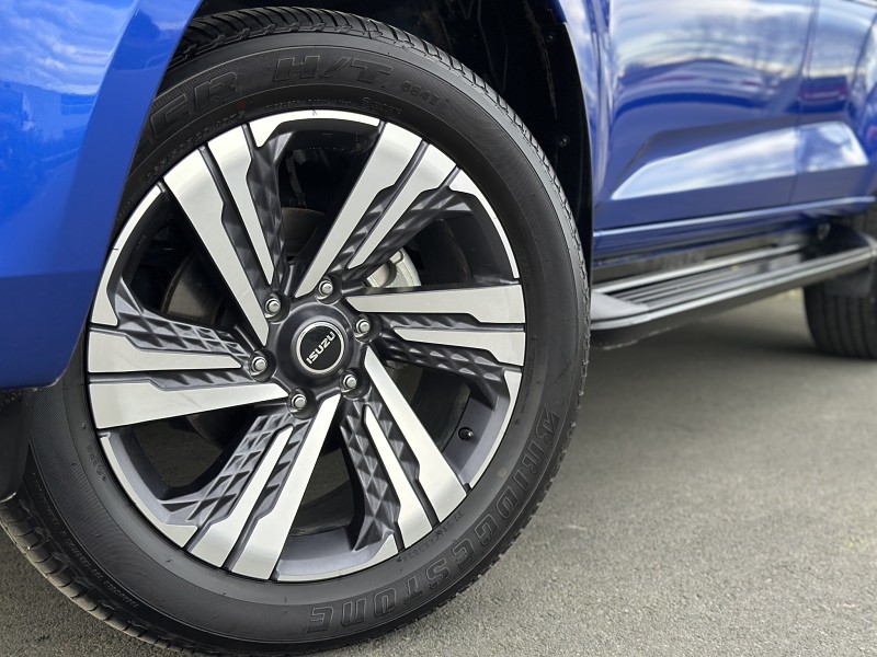 2025 Isuzu MU-X