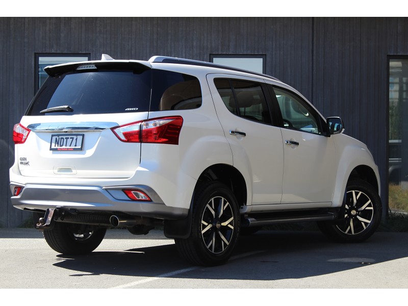 2020 Isuzu MU-X