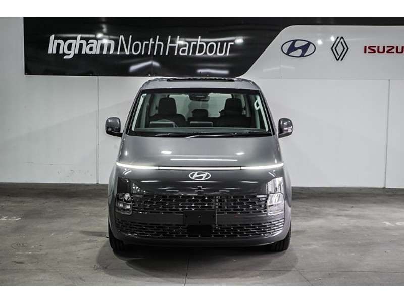 2025 Hyundai Staria