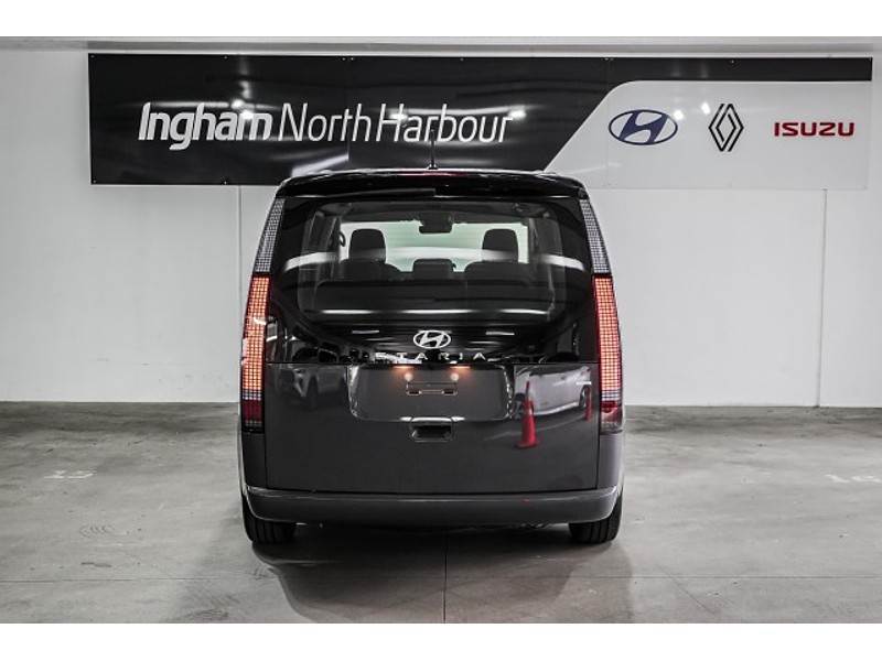 2025 Hyundai Staria