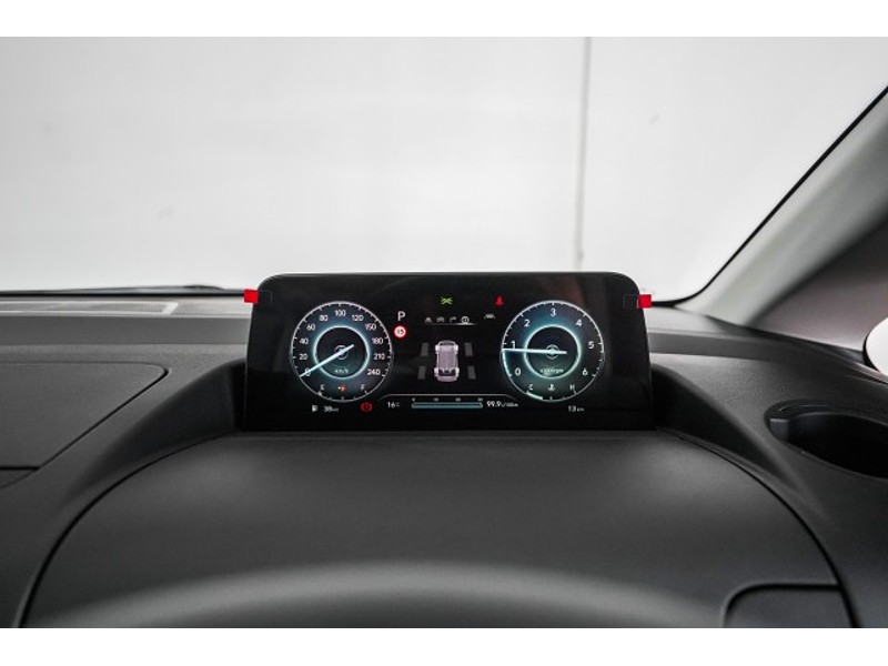 2025 Hyundai Staria