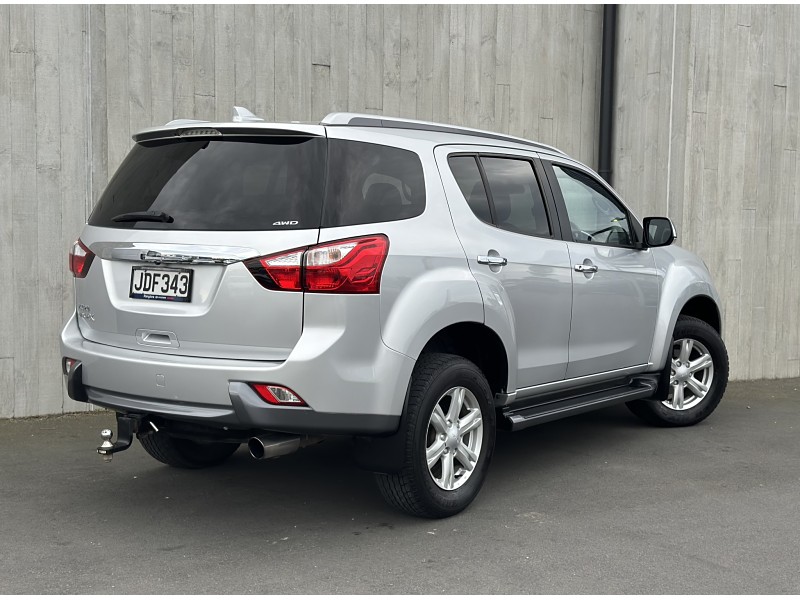 2015 Isuzu MU-X