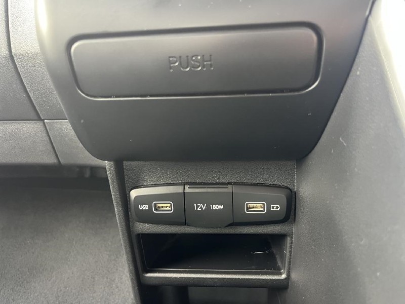 2022 Hyundai Staria