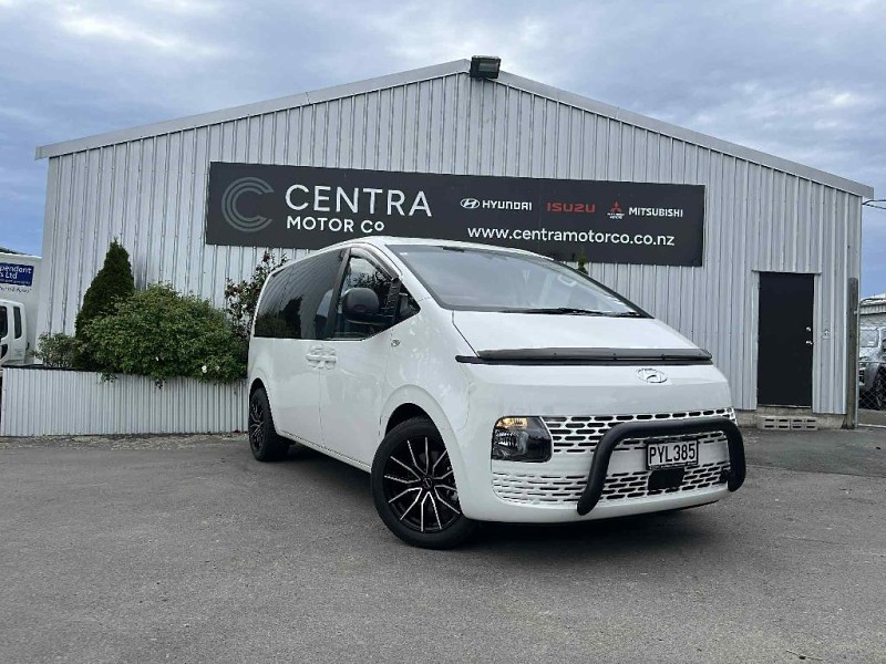 2023 Hyundai Staria Load