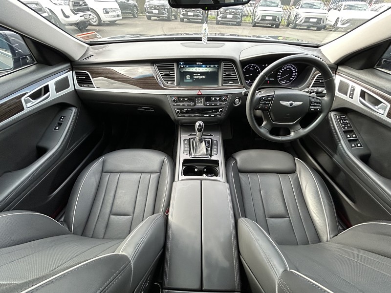 2016 Hyundai Genesis
