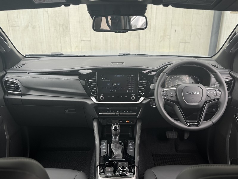 2025 Isuzu MU-X