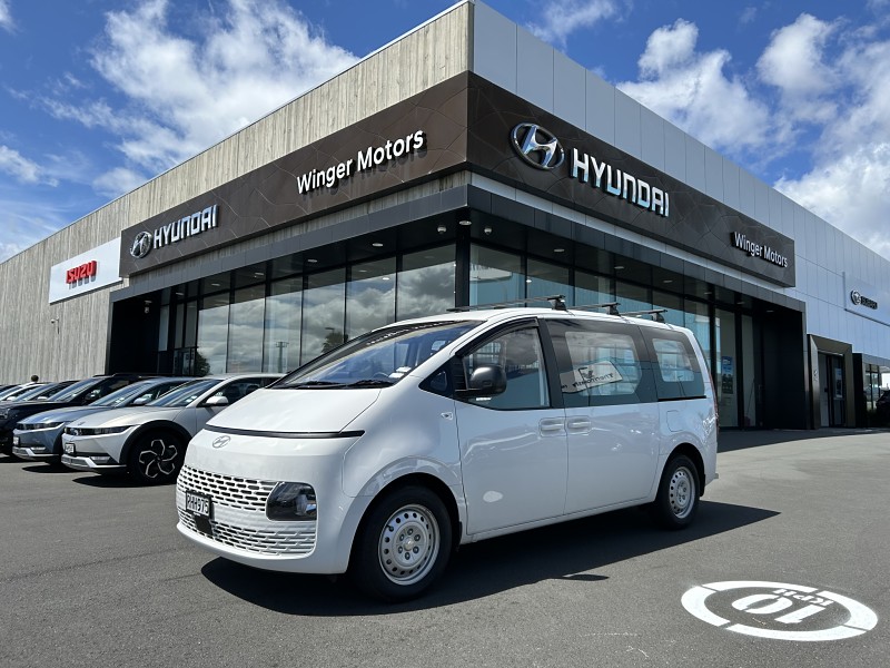 2025 Hyundai Staria