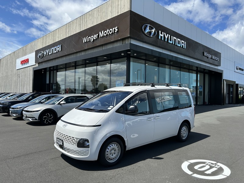 2025 Hyundai Staria