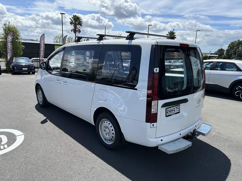 2025 Hyundai Staria