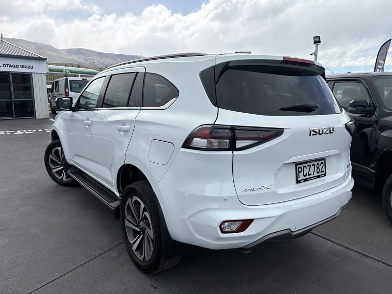 2022 Isuzu MU-X