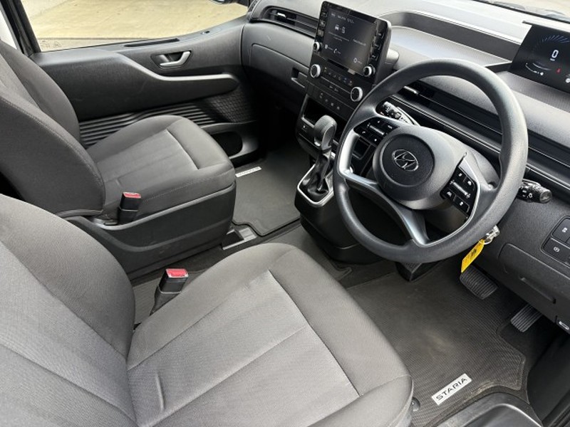 2022 Hyundai Staria