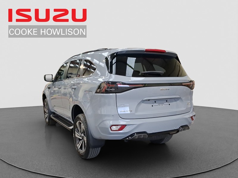 2025 Isuzu MU-X