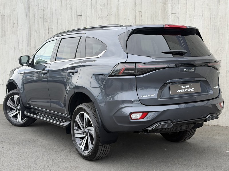 2025 Isuzu MU-X