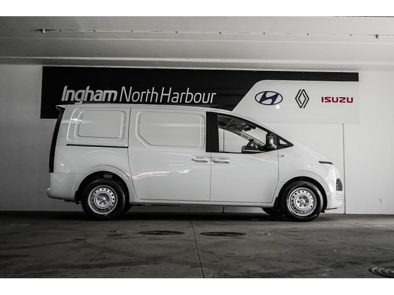 2025 Hyundai Staria Load