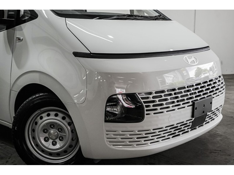 2025 Hyundai Staria Load
