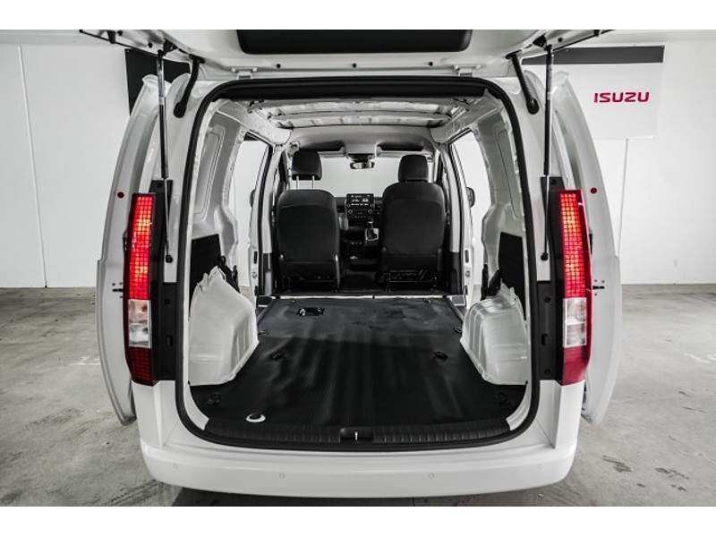 2025 Hyundai Staria Load