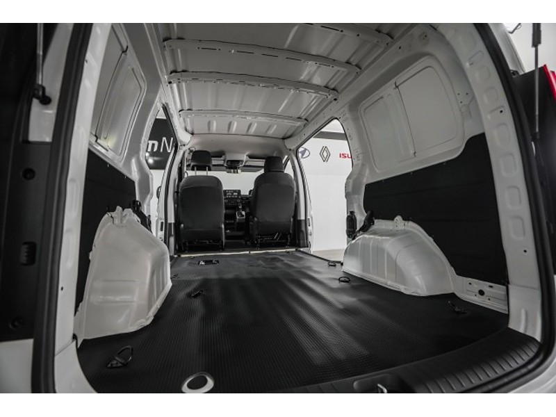 2025 Hyundai Staria Load