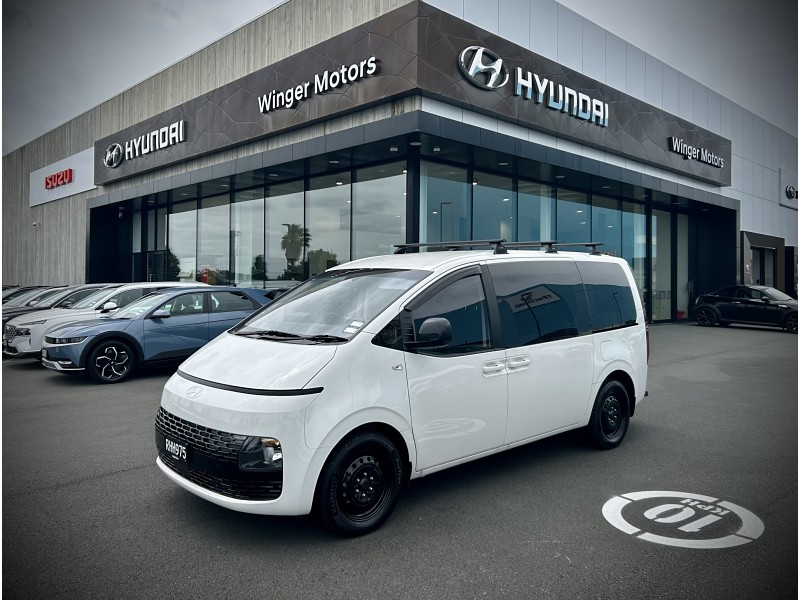 2025 Hyundai Staria
