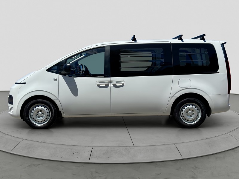 2022 Hyundai Staria