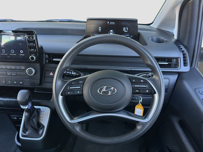 2022 Hyundai Staria