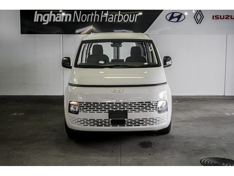 2026 Hyundai Staria Load