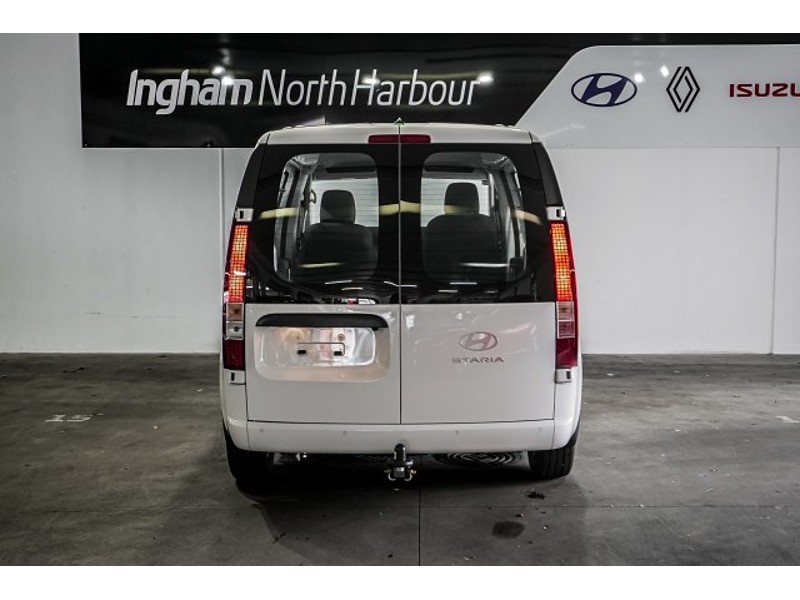 2026 Hyundai Staria Load