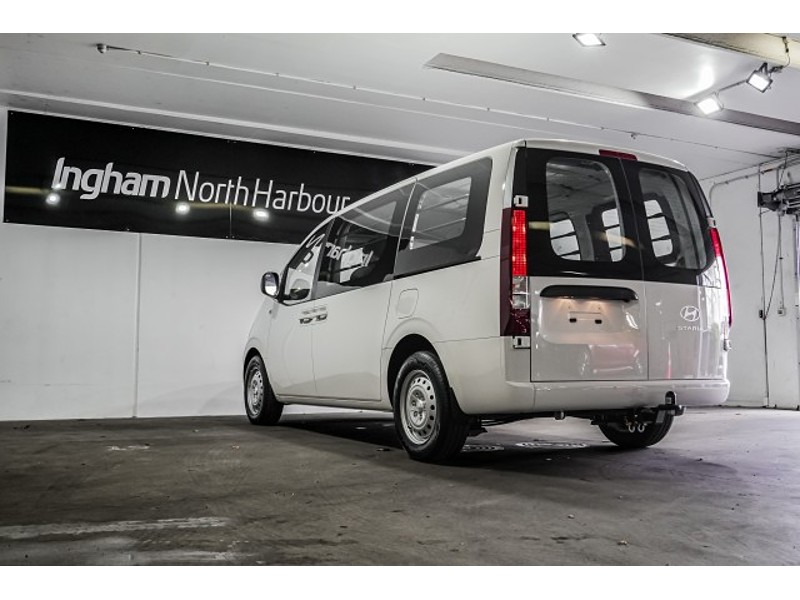 2026 Hyundai Staria Load