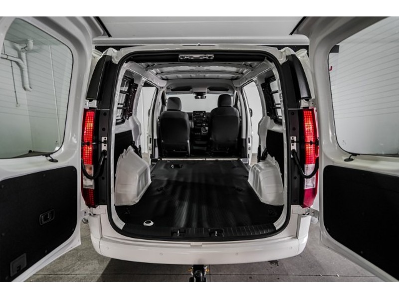 2026 Hyundai Staria Load