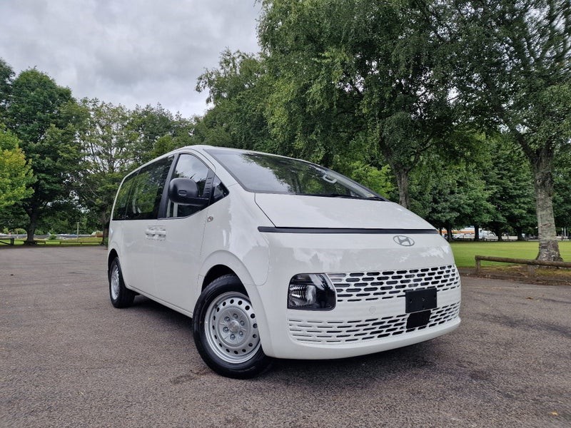 2026 Hyundai Staria Load