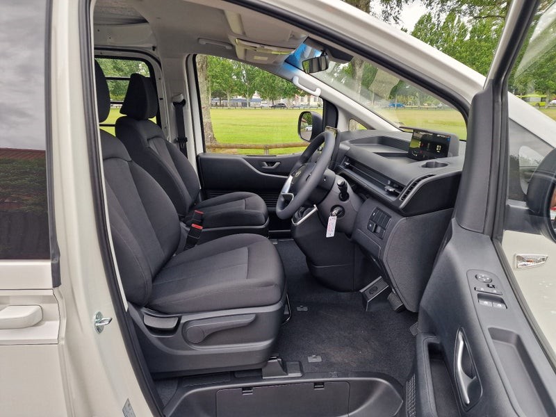 2026 Hyundai Staria Load