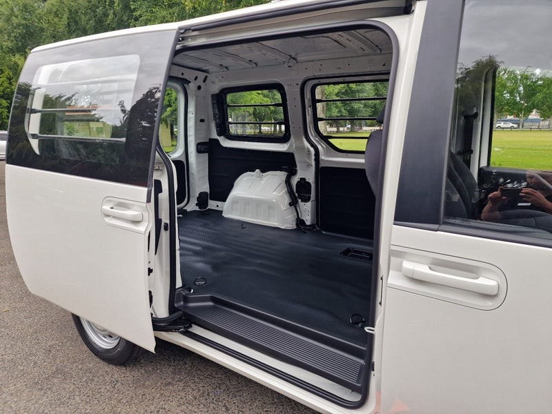 2026 Hyundai Staria Load