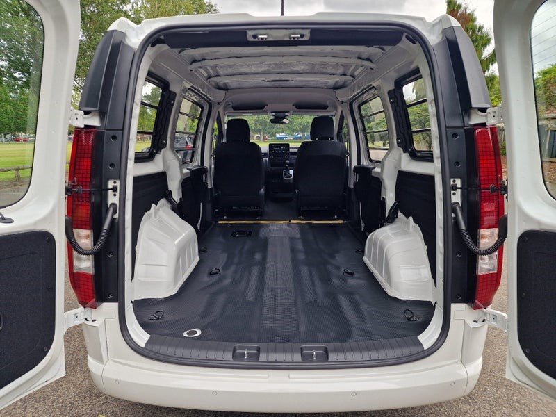 2026 Hyundai Staria Load