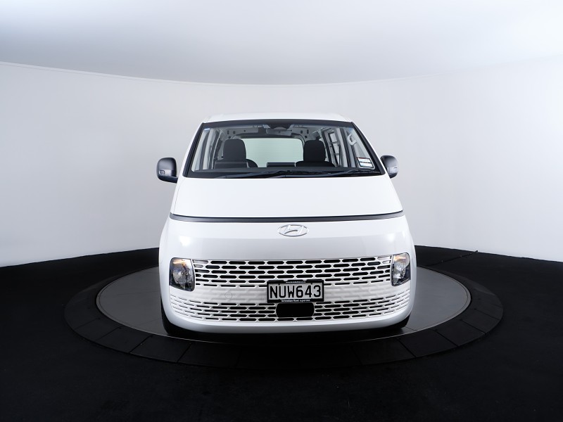 2021 Hyundai Staria Load