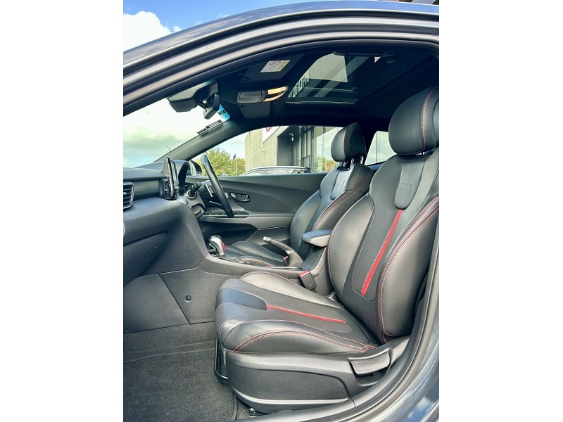 2020 Hyundai Veloster