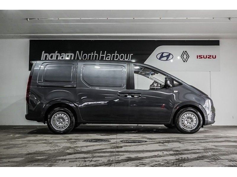 2025 Hyundai Staria Load