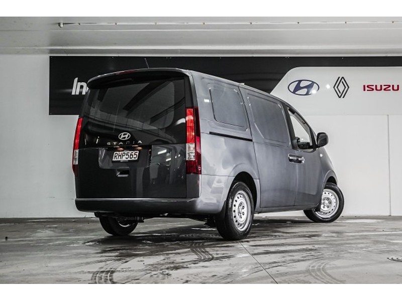 2025 Hyundai Staria Load