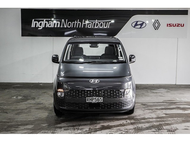 2025 Hyundai Staria Load