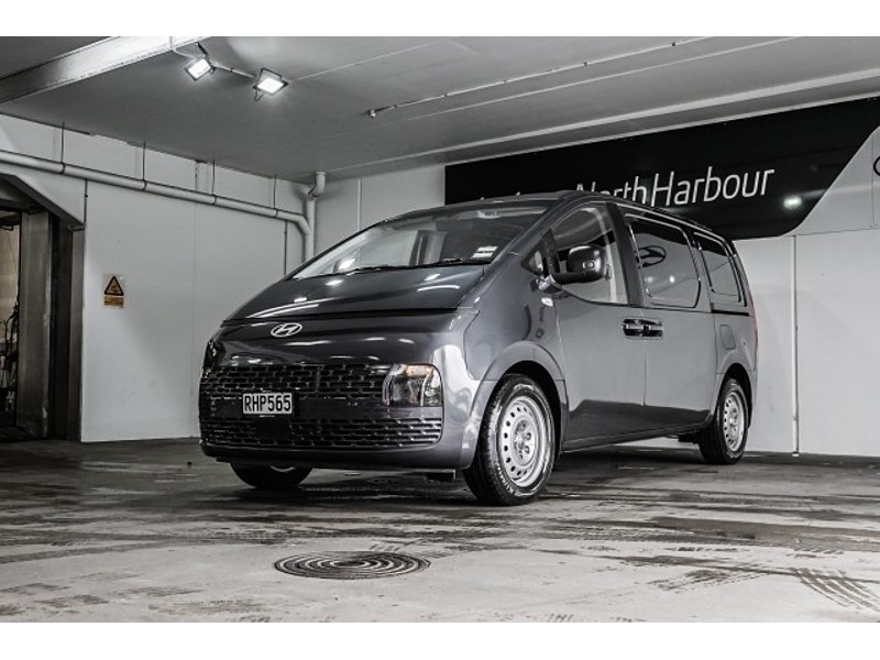 2025 Hyundai Staria Load
