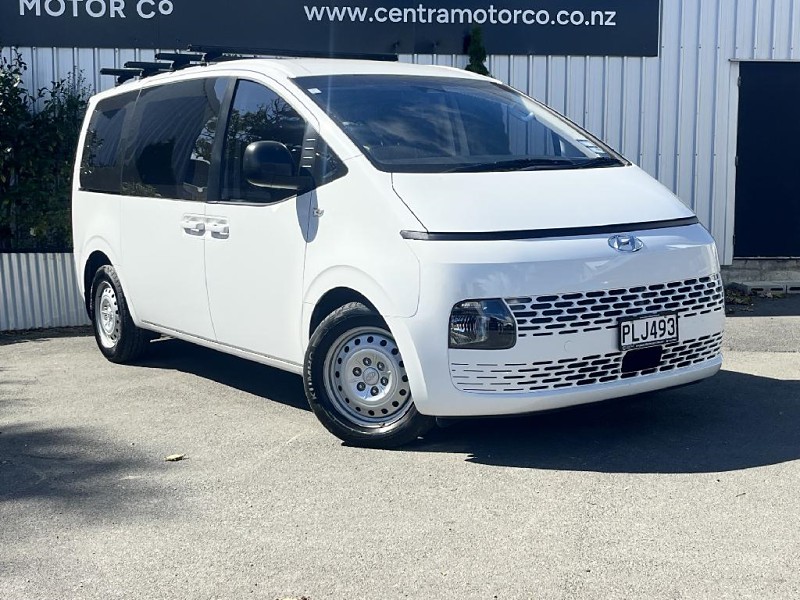 2022 Hyundai Staria