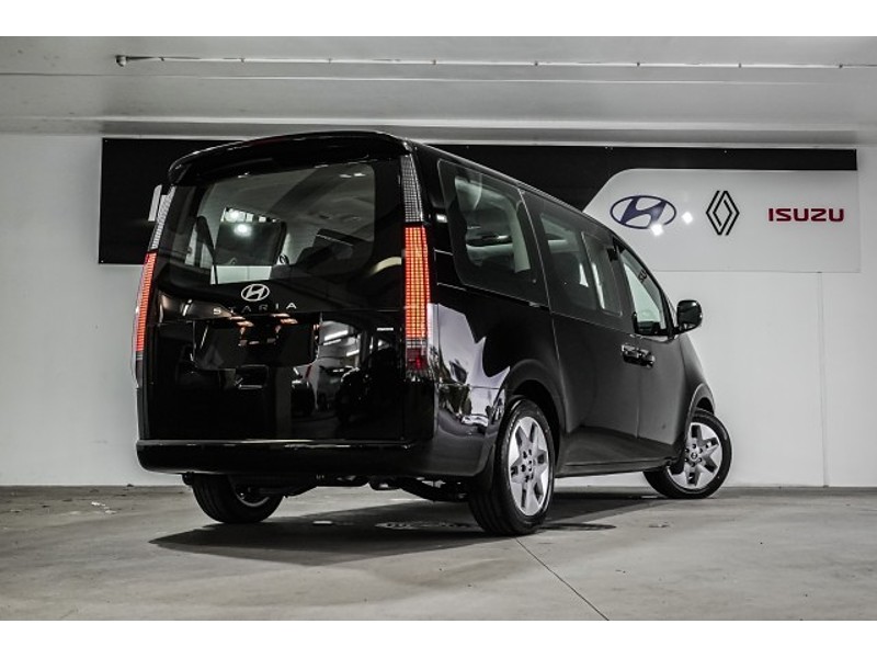 2026 Hyundai Staria