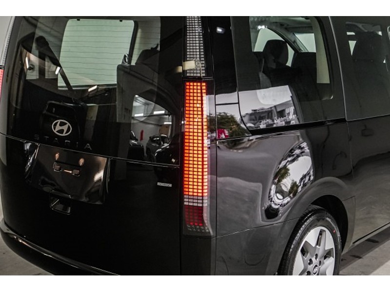 2026 Hyundai Staria