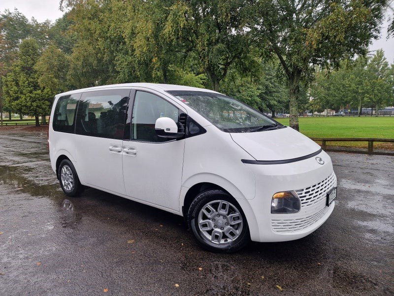 2021 Hyundai Staria